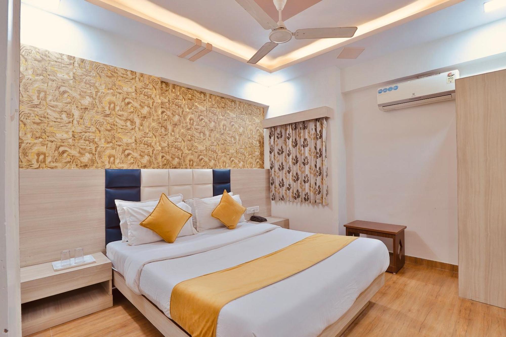 Hotel Golden Tower At Delhi Airport New Delhi